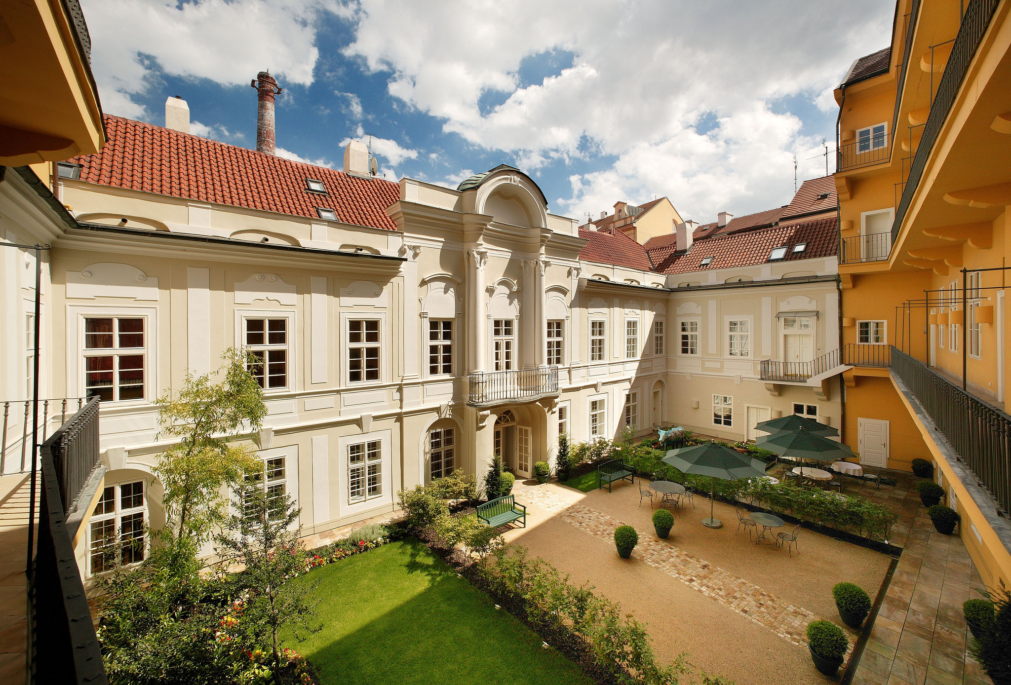 Mamaison Suite Hotel, Pachtuv Palace, Prague